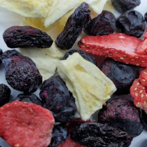 Satisfying snacks - mixed fruit